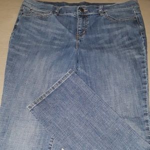 SOLD.       3 for $10)Jeans